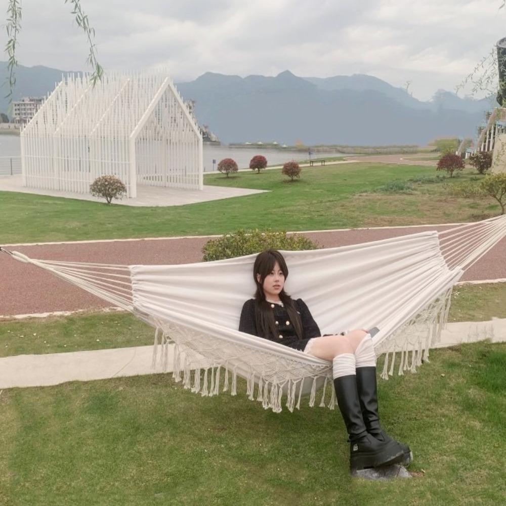 Anti-rollover Large Double Deluxe Hammock Boho Style Hanging Bed 2 Person Hammock Thickened Leisure Canvas Swing Chair Home
