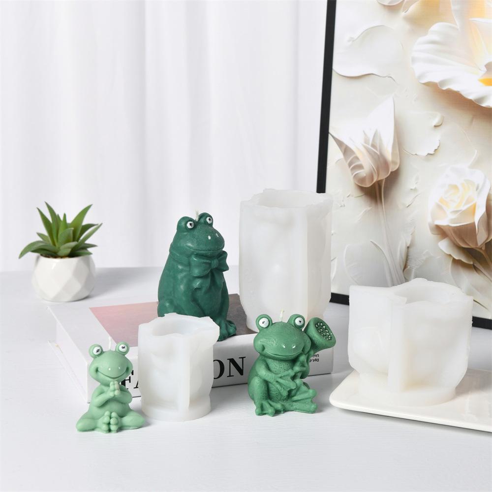 Holding Lotus Root Frog Silicone Candle Mold Cartoon Prayer Frog Aromatherapy Candle DIY Gypsum Resin Decoration Making Mould