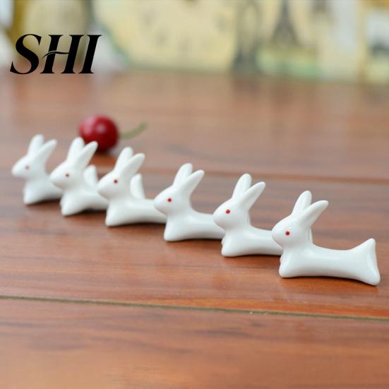 Chopsticks Stand Storage Rack Reused Beautiful Food Grade Rounded Corners Stable Kitchen Gadgets Anti-dirty White Ceramic Little Rabbit Chopstick Rest