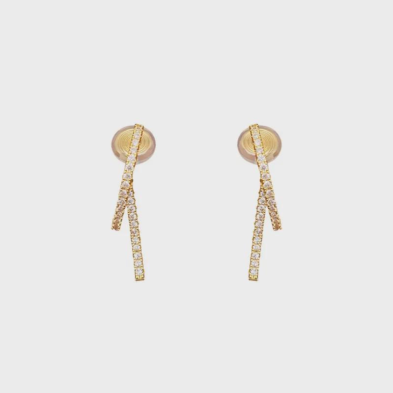 Korean One-Piece Diamond-Inlaid Cross Ear Clips for Women (Non-Pierced, Painless)