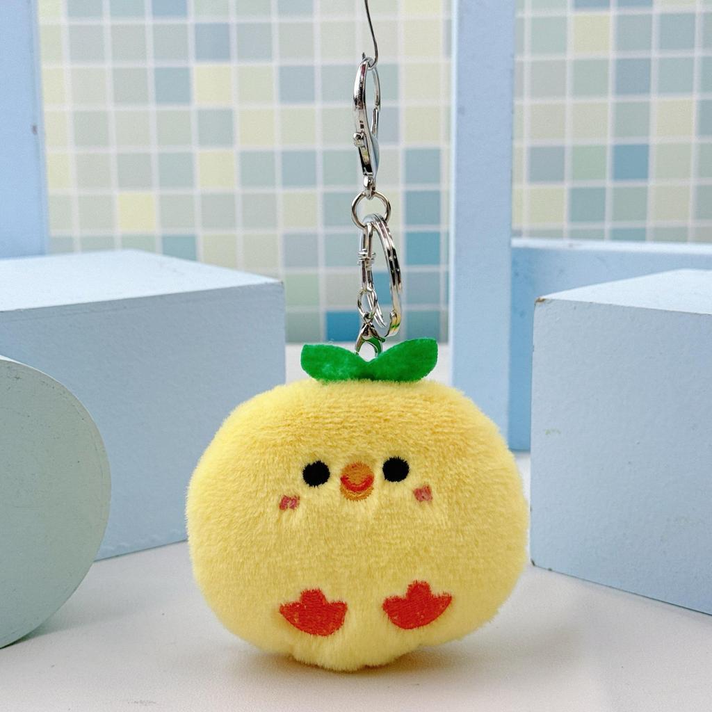 Versatile Plush Green Leaf Chick Keychain: Unisex Charm, Couple Pendant, Backpack Accessory, Chicken Doll, Bouquet Accent.