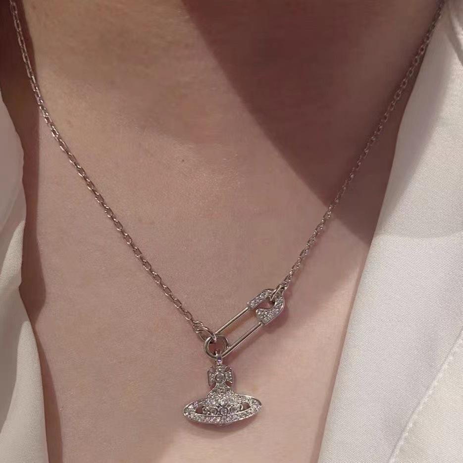 Luxus-Kaiserinwitwe Cixi Brosche Halskette: Elegante, vielseitige, hochwertige Schlüsselbein-Kette für Damen