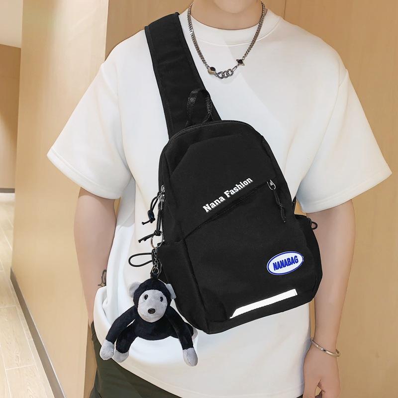 New simple and fashionable neck breast bag Korean version trendy cool men's shoulder bag sports multi-functional messenger shoulder backpack
