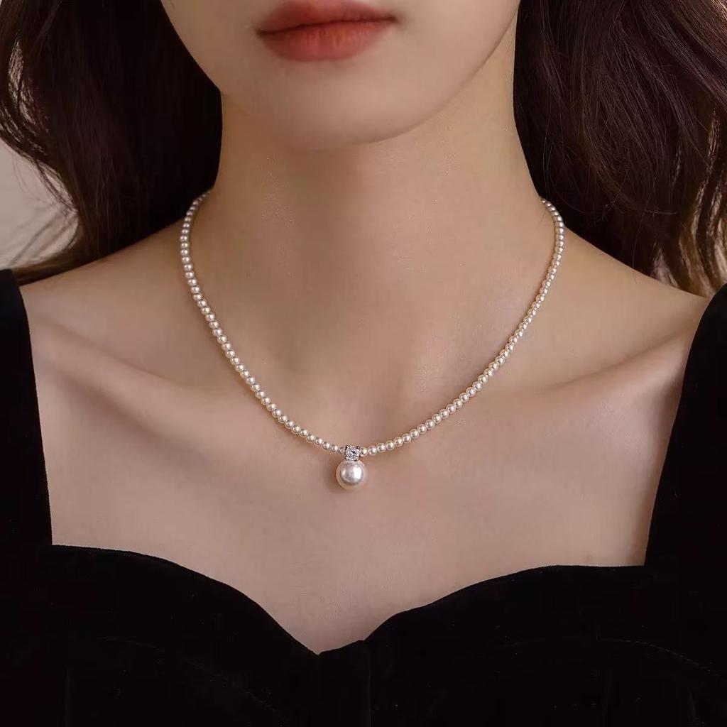 Simple and Versatile Broken Silver Splicing Pearl Necklace Stacking Design Simple and Versatile Pearl Haoshi Pendant Collarbone Chain