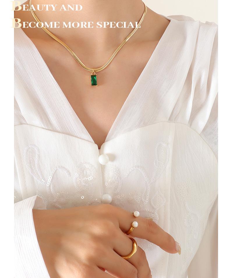 Japanese-Korean Style Gold-Plated Titanium Snake Chain with Emerald Zircon Pendant