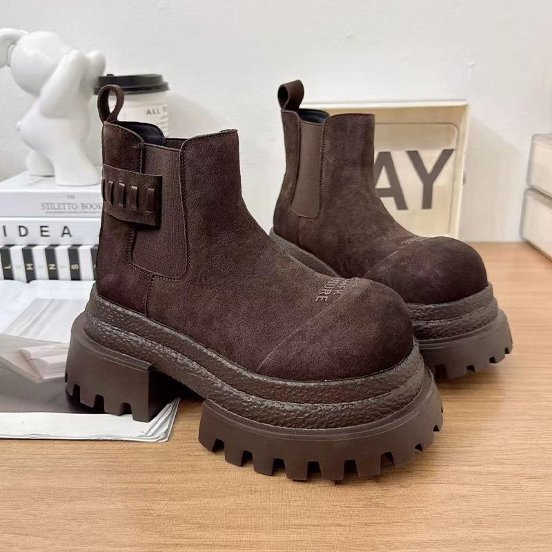 2026 Nuovi Scarpe Basse Stivali alla Caviglia Donna Camoscio Piattaforma Casual Scarpe Sportive Camminata Nuovi Stivali Invernali Accoglienti Moda Chelsea Stivali da Donna