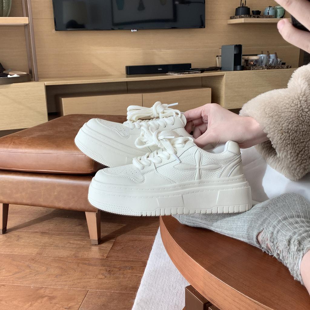 Uncle Wen Xiaobai Shoes 2024 Spring and Autumn New Thick-soled Height Increasing Legs Long Reducing Age Round Head Lace-up Board Shoes Women