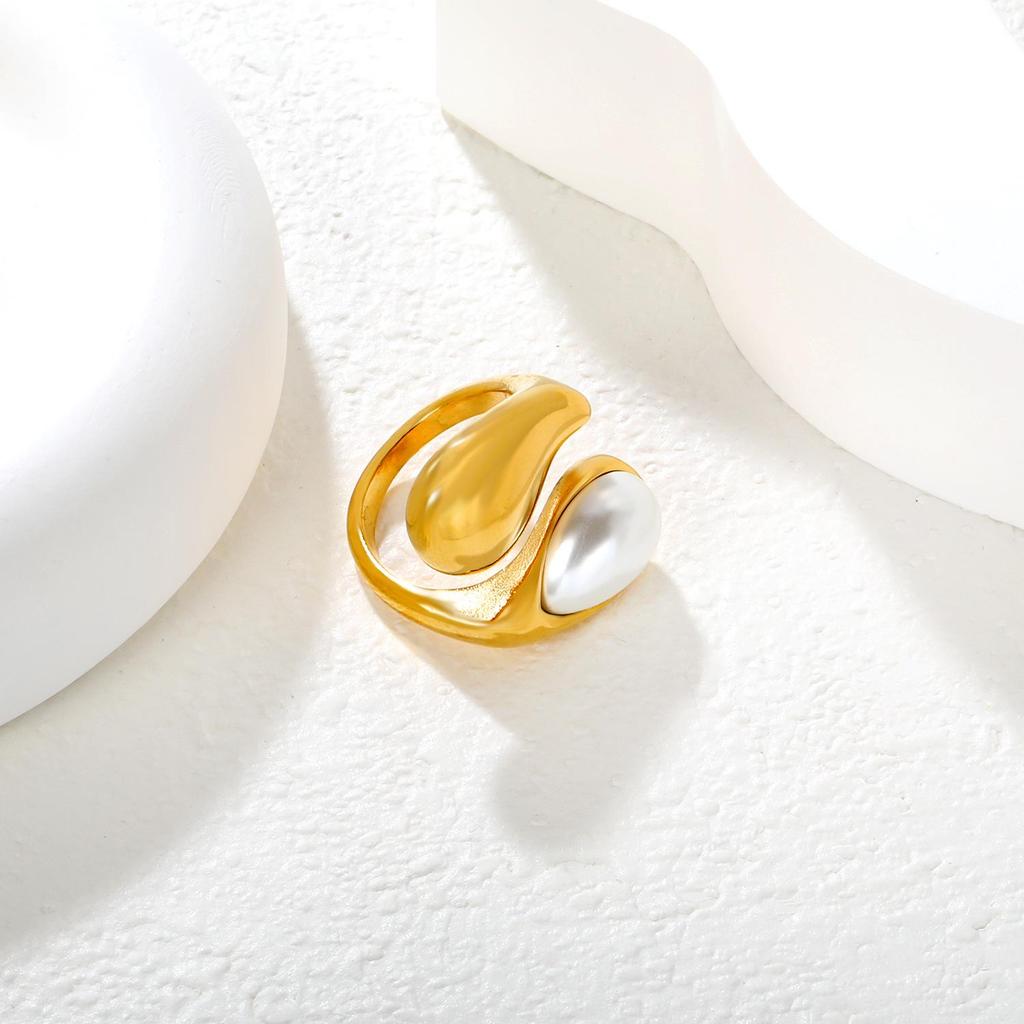 Stainless Steel Open Ring with Diamond Design - Women's European and American Fashion Jewelry