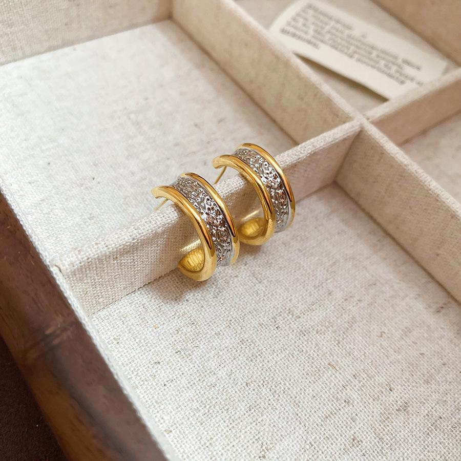 

Двухцветные серьги в форме буквы C, серьги простого и персонализированного дизайна, модные и универсальные серьги, нишевые и с ощущением высокого класса