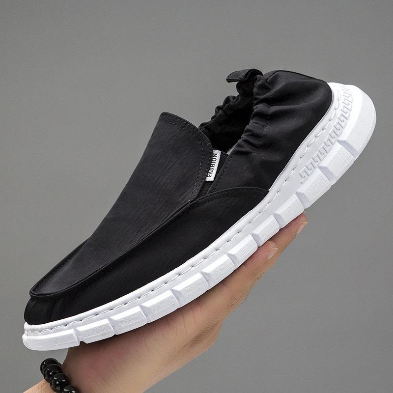 New cloth shoes, light and comfortable in autumn, one-pedal lazy breathable driving socks shoes trendy casual men's cloth shoes