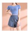 Damski Zestaw do Porannego Biegania i Jogi Szybkoschnący - Lekkie Szorty i Top z Krótkim Rękawem