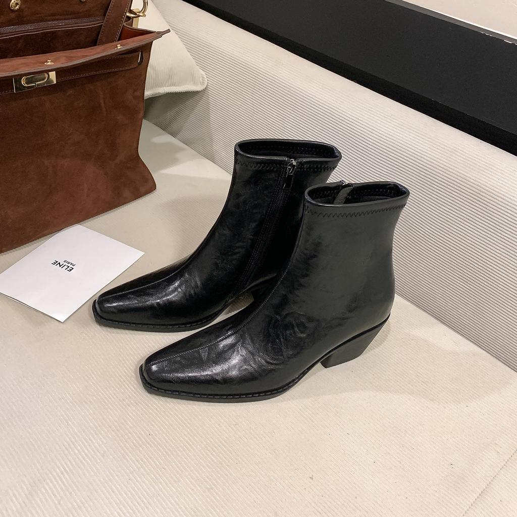 Pointed Chelsea boots women's new autumn and winter warm thickened velvet French small short boots thick heel retro thin boots