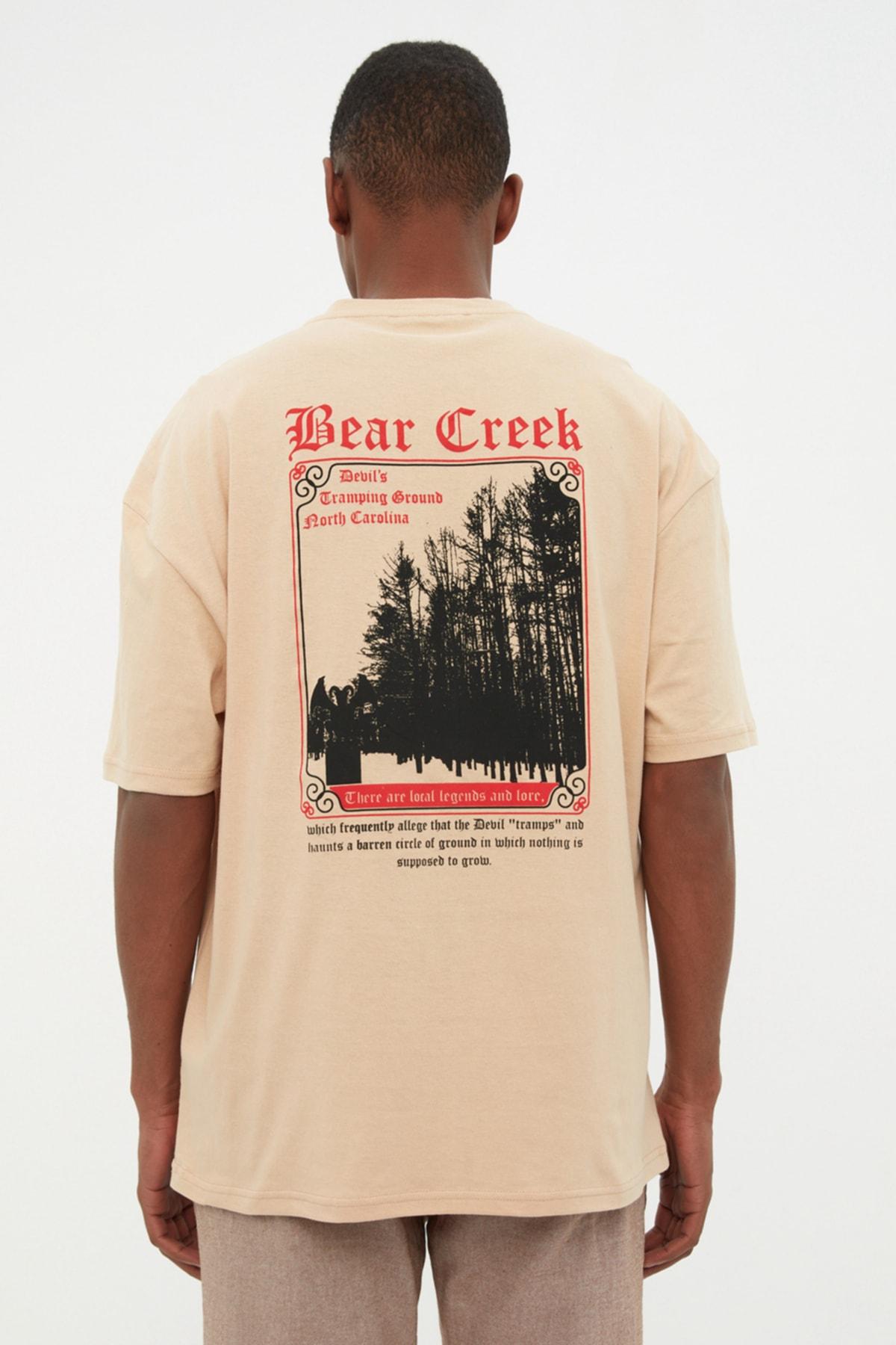 

Бежевая мужская футболка свободного кроя с круглым вырезом и короткими рукавами TMNSS22TS1422..