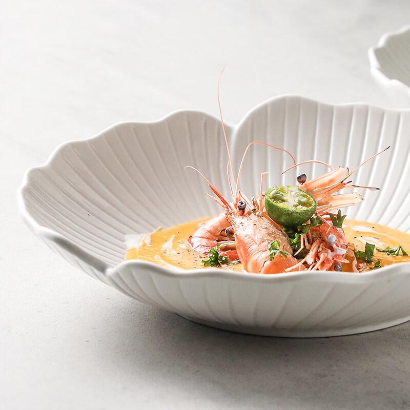 Elegant Ceramic Dinnerware