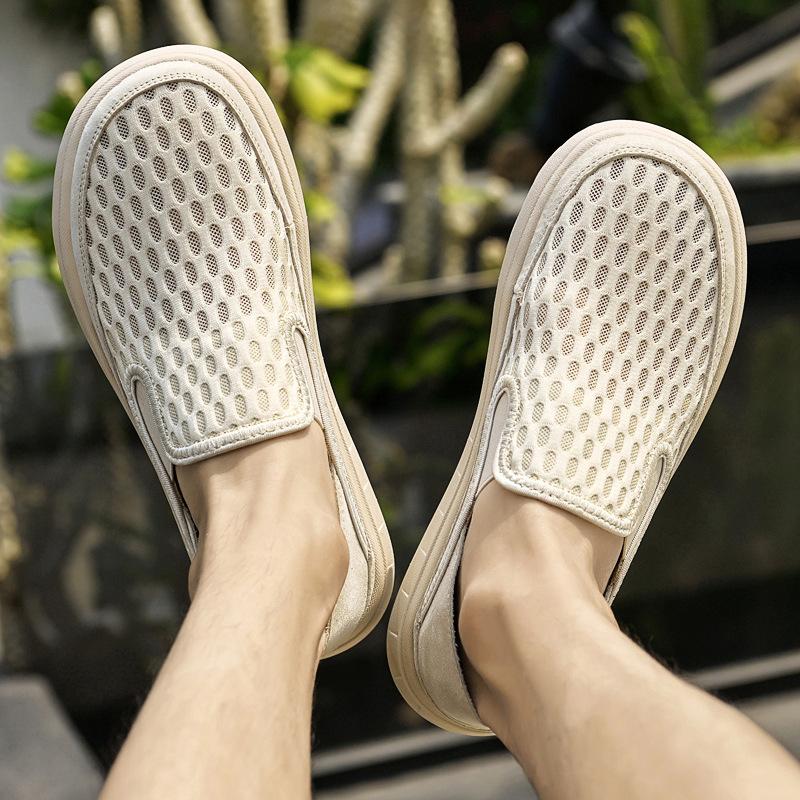

Men s shoes 2025 summer new large-size mesh one-pedal soft-soled shock-absorbing casual fly-woven breathable lazy shoes 38