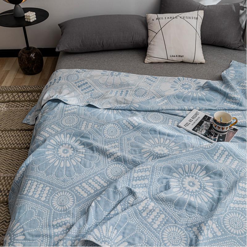 The New Cotton Four-layer Gauze Towel Quilt Is Covered with A Nap Air Conditioning Blanket and A Summer Cool Quilt and A Casual Blanket All Cotton