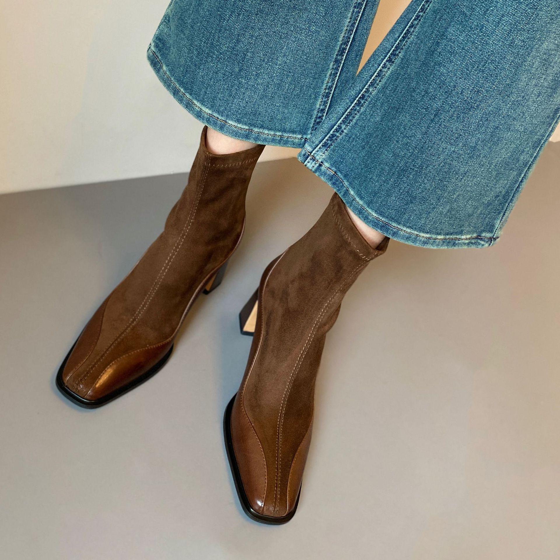 

Міські великого розміру французькі короткі чоботи на високих підборах жіночі 2024 нові замшеві черевики Мартін квадратний підбор еластичні тонкі чоботи 40 коричневий