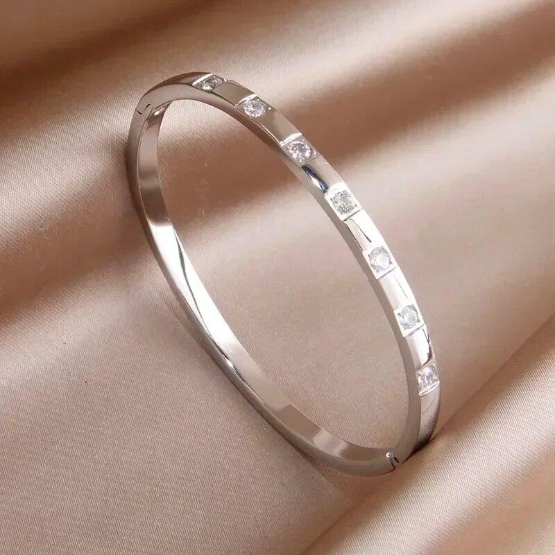 Classico bracciale in acciaio inossidabile stile punk in metallo per donna, braccialetti geometrici, gioielli da polso antiruggine, regalo per feste