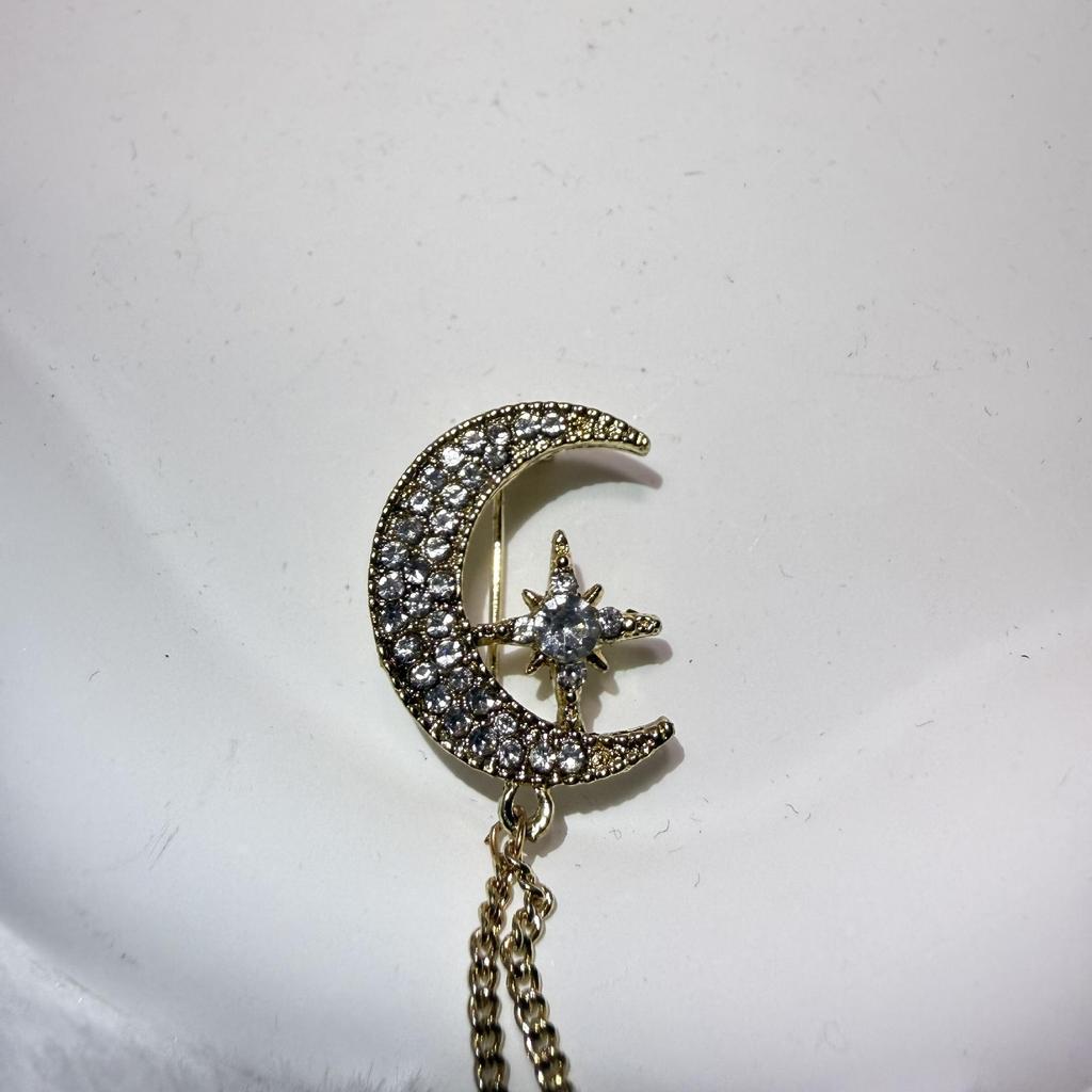 Lux Alloy Moon & Star Chain Brooch - Unisex Korean Style