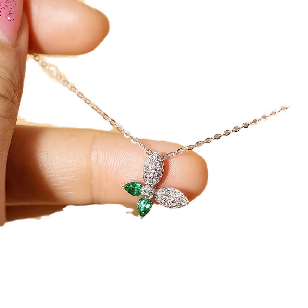 Trendy Girl Jewelry Emerald Simple Cold Wind Slightly Inlaid Collarbone Chain Female Personality Butterfly Zircon Necklace