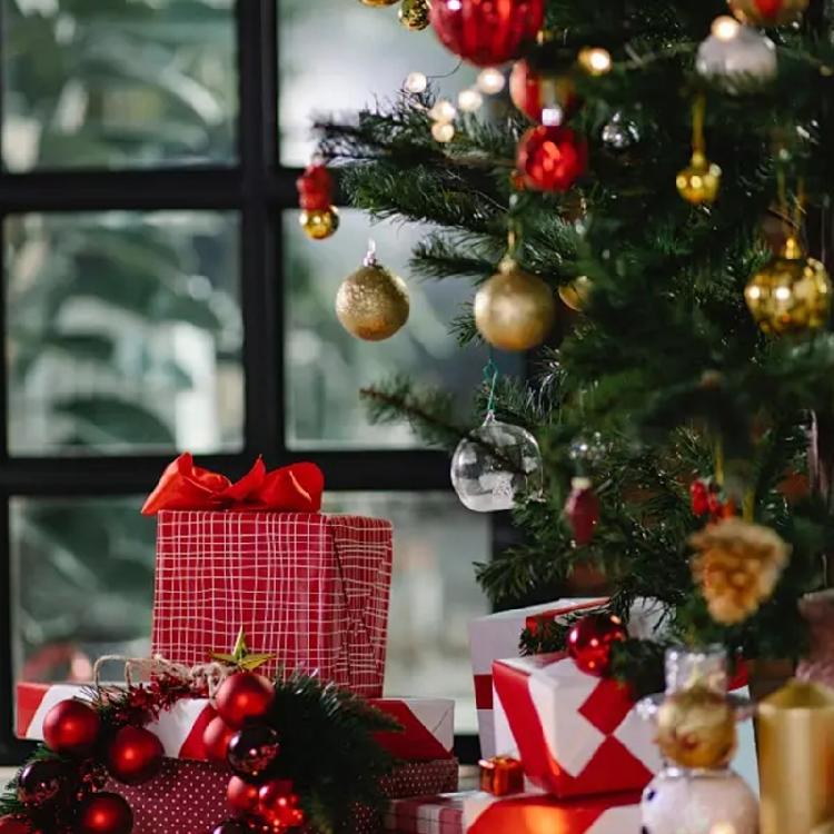 42Pieces Shatterproof Christmas Balls Ornament Bright Christmas Bauble Collections Sphere Pendant for Tree Decorating