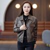 Lederjacke für Damen Frühling und Herbst neuer Stil vielseitiges weiches gewaschenes Leder PU-Leder schmales Lederjackenoberteil für Damen