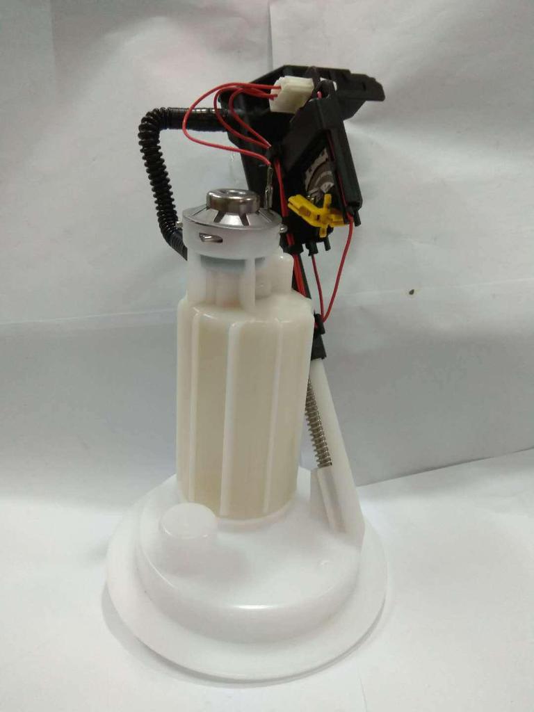 BMW 5 Series E60 Fuel Pump with Gasoline Float & Built-in Filter 16117373514