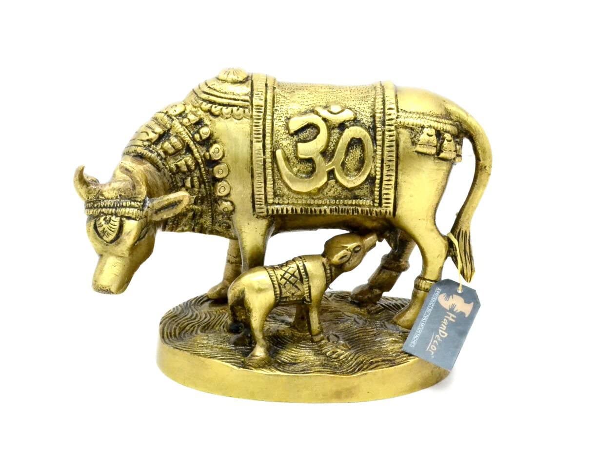 Ом и Свастика Гравированная Корова Камдхену Латунная Статуэтка Идол, Латунь, Античное Золото