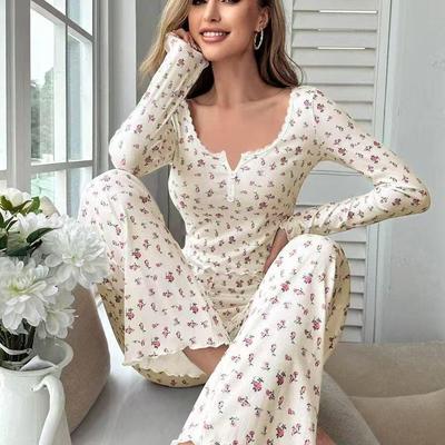 Conjunto de pijama de dos piezas de manga larga estilo europeo y americano para otoño/invierno.