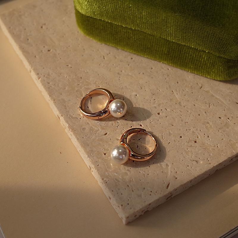 

Small Simple Bead Ear Buckle Retro Fashion Temperament Literary Design Trendy Gift Elegant Lady s Classic Jewelry