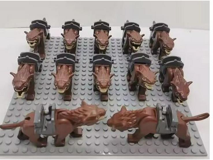 Roman Warrior Cavalry Series Minifigure Building Blocks Set (21 Pcs)