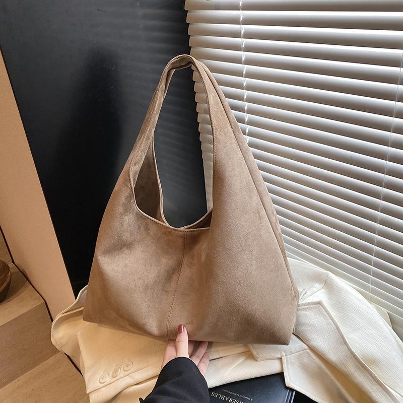 Premium retro tote bag women's new autumn and winter popular versatile casual shoulder armpit bag