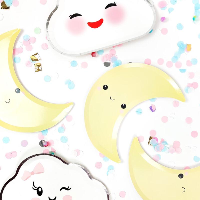 OIMG Disposable White Irregular Paper Plates