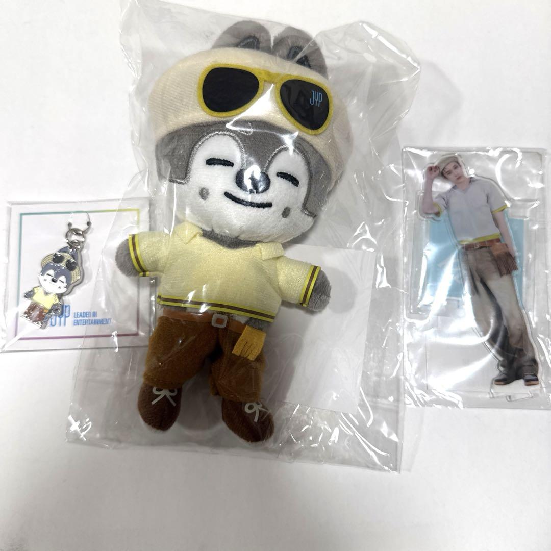 

[USED] StrayKids Banchan Plush Toy Wolfchan