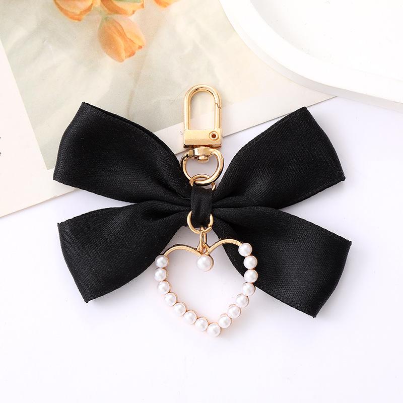 Creative Pearl Bow Pendant Keychain: Exquisite Gift Accessory for Bag or Phone Case