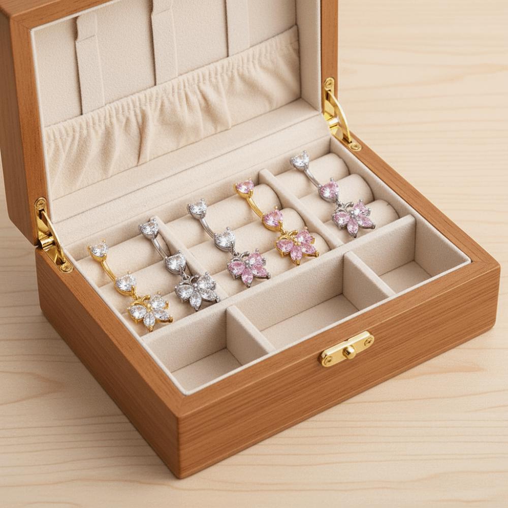 Elegante Zirkon-Bauchnabelpiercings, Schmetterlings-Bauchnabelpiercings, Strand-Look