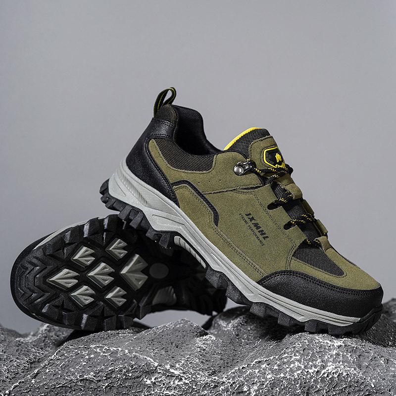 Outdoor men's mountaineering shoes wear-resistant climbing field training couple women's sports shoes low-top new models