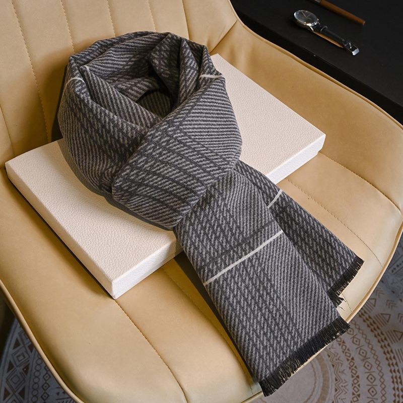 Wool scarf men's winter knitted striped black and white scarf versatile men's neck protection retro trendy boyfriend
