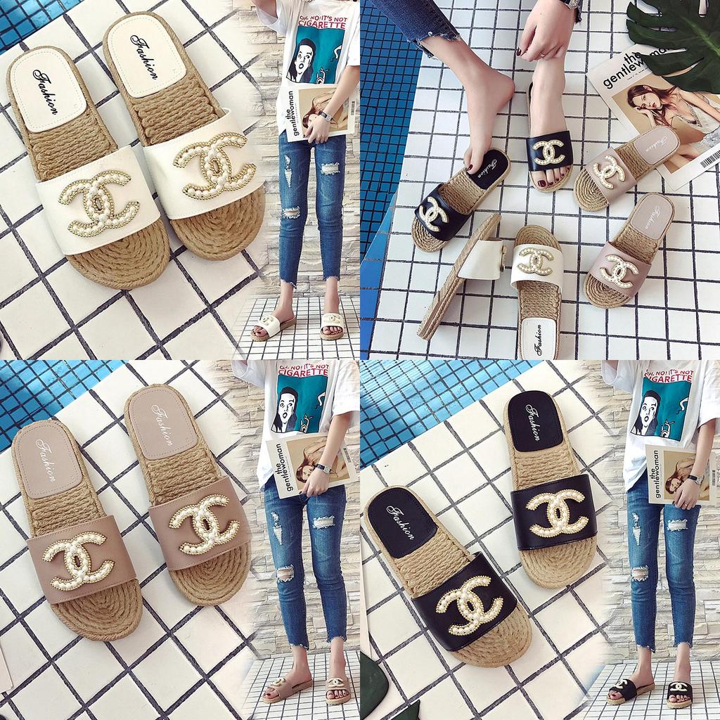 Fashion Women Pearl Plastic Summer Slippers Sandals With Timeless Design For Beach Days