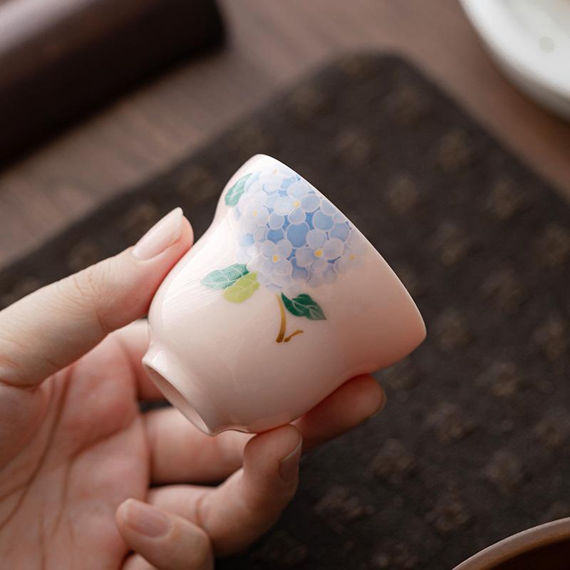 Gourd Ceramic Teacup Chinese Kung Fu Gongfu Teaware Porcelain Tea Cup Handmade Hydrangea Master Tea Cup Drinkware Tea Ceremony