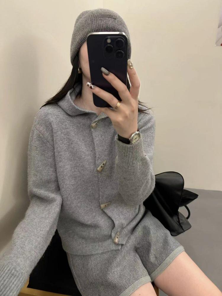 

Women s Grey Hooded Knit Cardigan Coat - 2025 New High-End Autumn Sweater Top Extra Large светло-серый