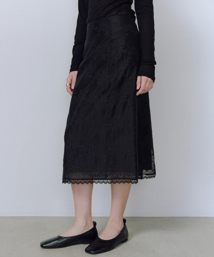 Yulago Laurel Lace Skirt