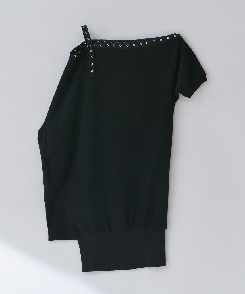 Nilring D07.00 Unbalanced Boat Neck Short-Sleeved Dress _ Black