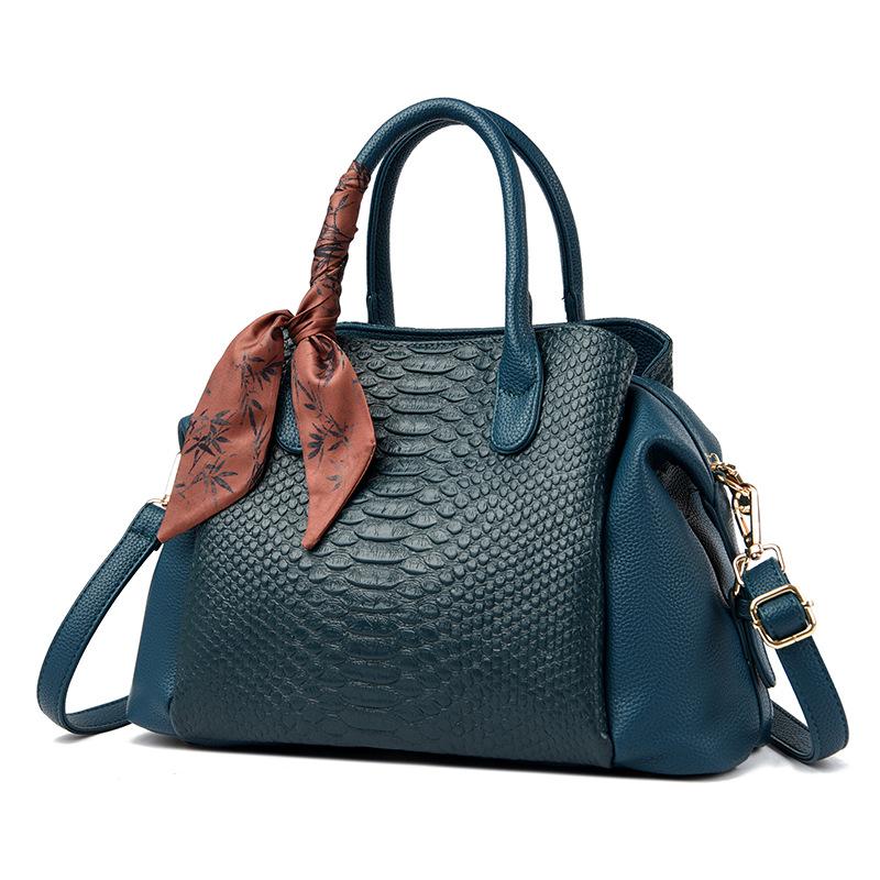 Large-capacity Bag Embossed Crossbody Tote Bag Boston Bag Ladies' Handbag