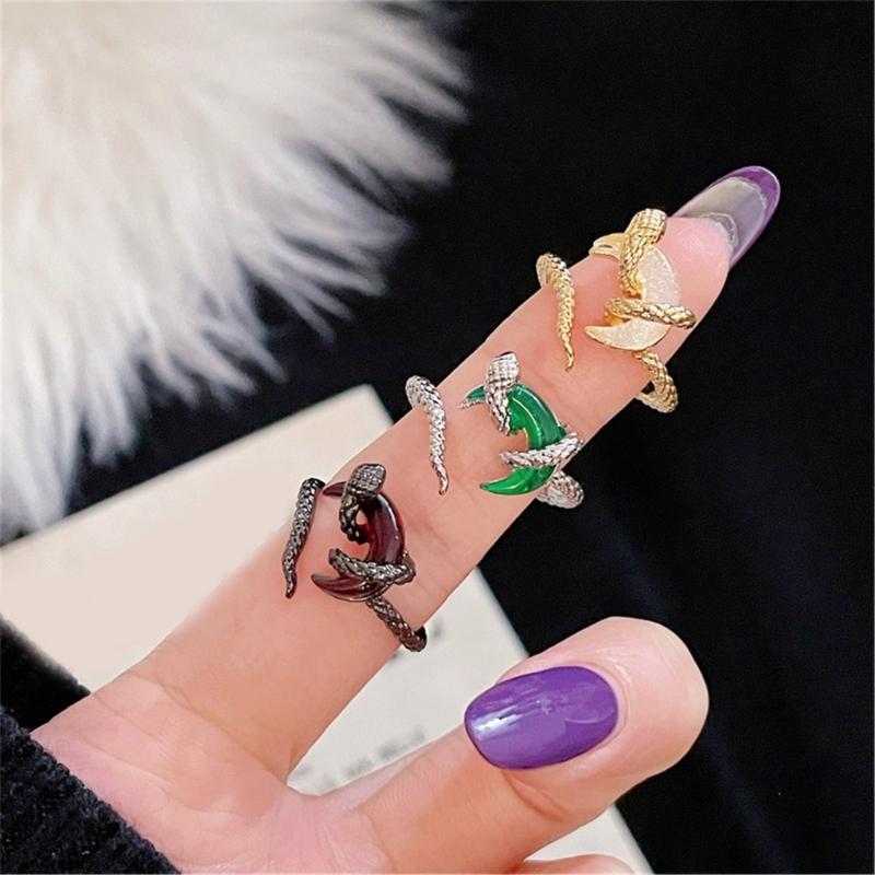 Fashionable Snake Inspire Open Rings with Moon Accent Portable Accessory for Versatile Casual Wear Stylish Outfits