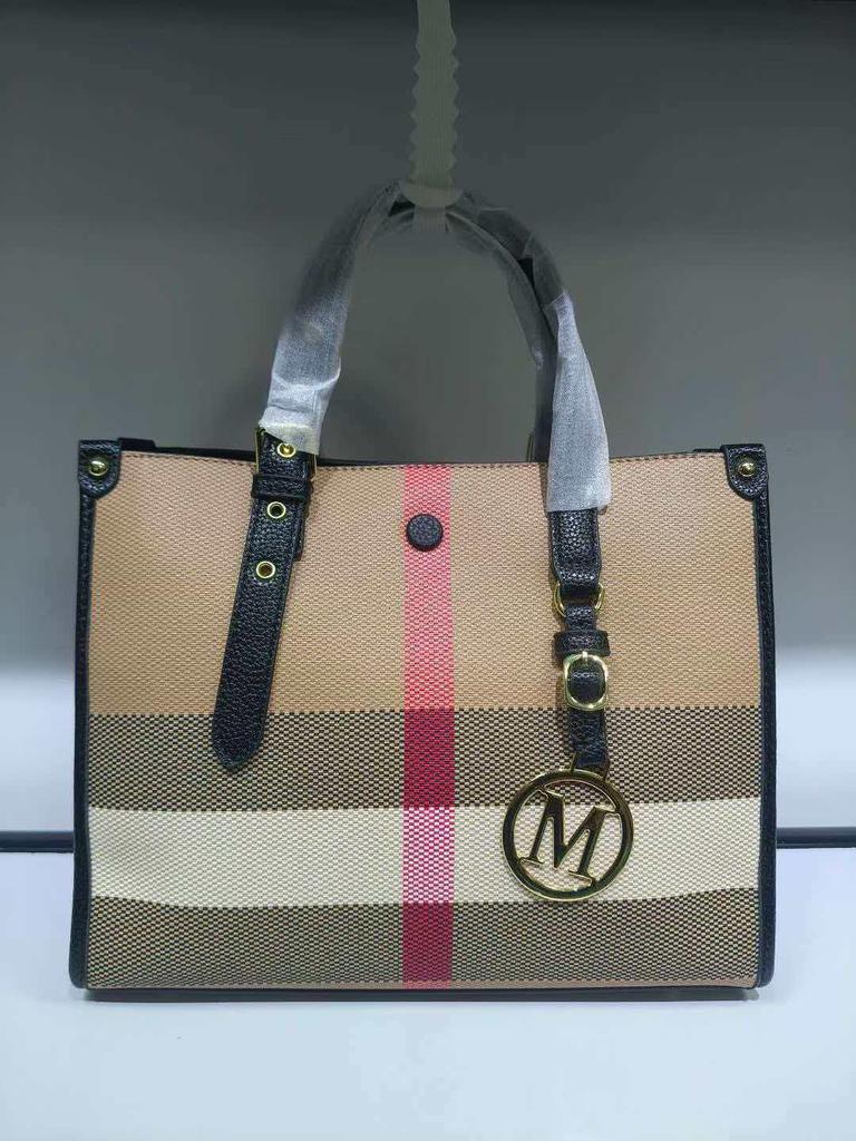 "2023 Women's Genuine Leather Plaid Shell Handbag - Versatile, Large Capacity, Shoulder & Messenger Bag"