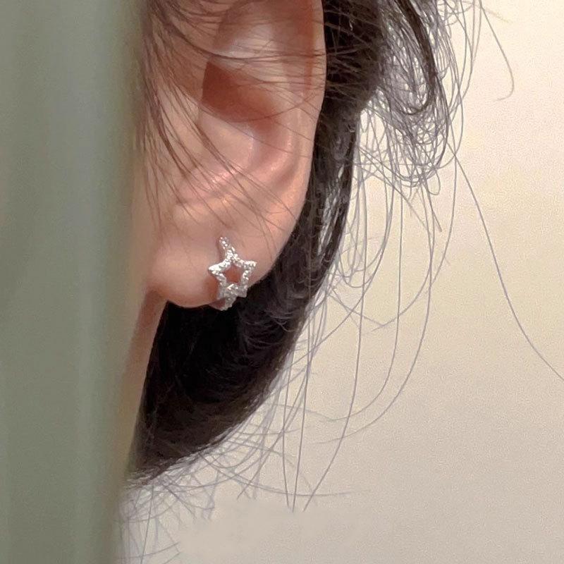 Diamond-inlaid Star Ear Buckle Hollow Five-pointed Star Earrings High-end Small Fresh Earrings