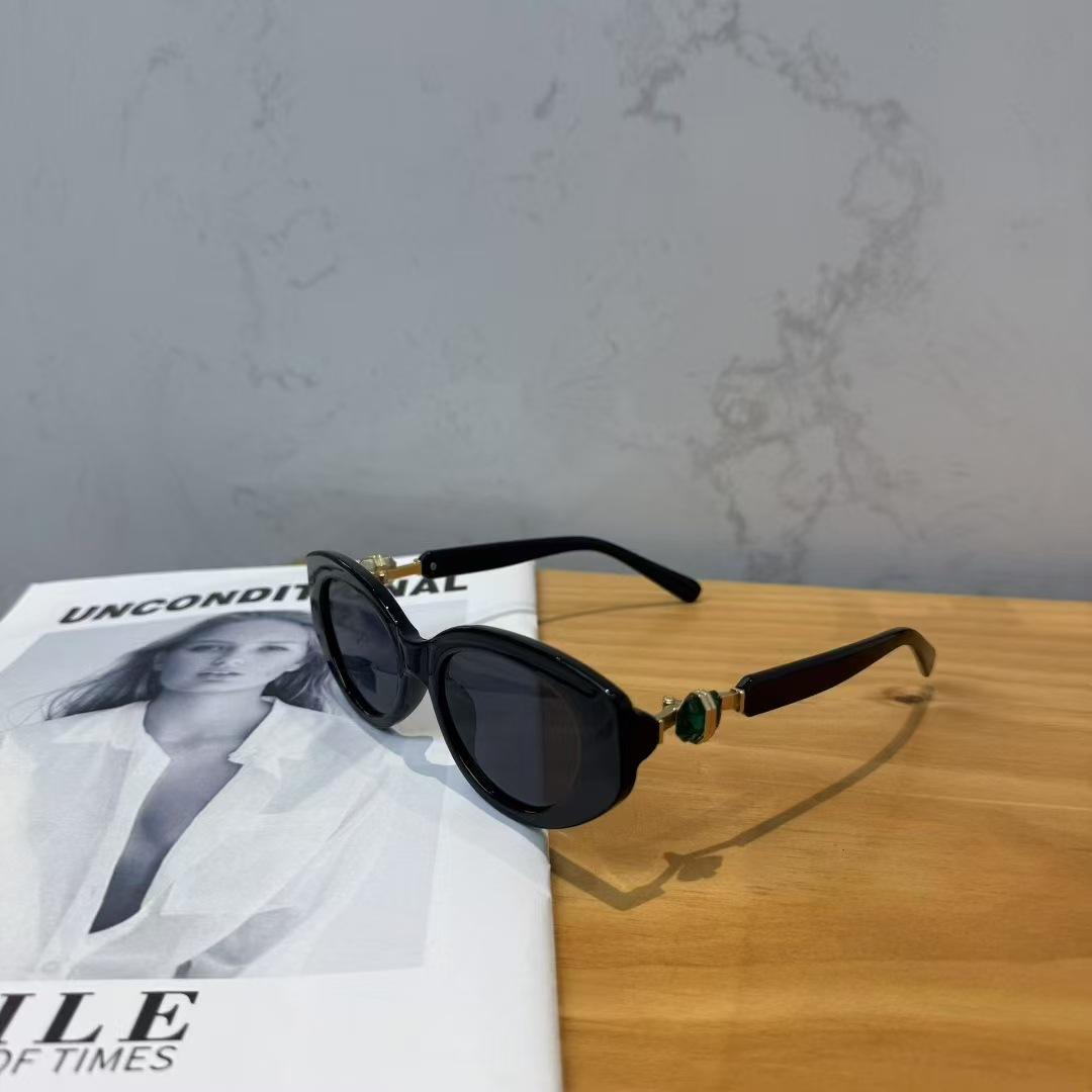 Cat Eye Sunglasses Women Fashion Stylish Rhinestone Decor Holiday Travel Female Sun Glasses UV Protection