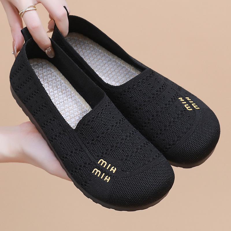 

Обувь Женская Тканевая Обувь Летающее Плетение Мода Дышащая Нескользящая Легкая Женская Обувь Повседневная Обувь для Мамы Плоские Одинарные Туфли 35 чёрный