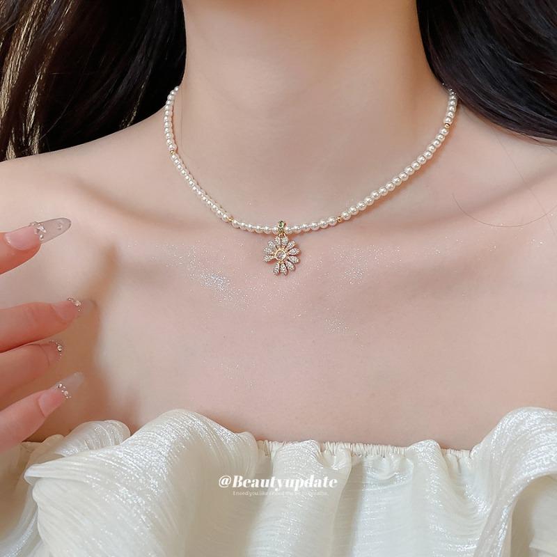 K Real Gold Electroplated Zircon Flower Pendant Pearl Necklace Design Sensen Collarbone Chain Sweet Fashion Neck Chain